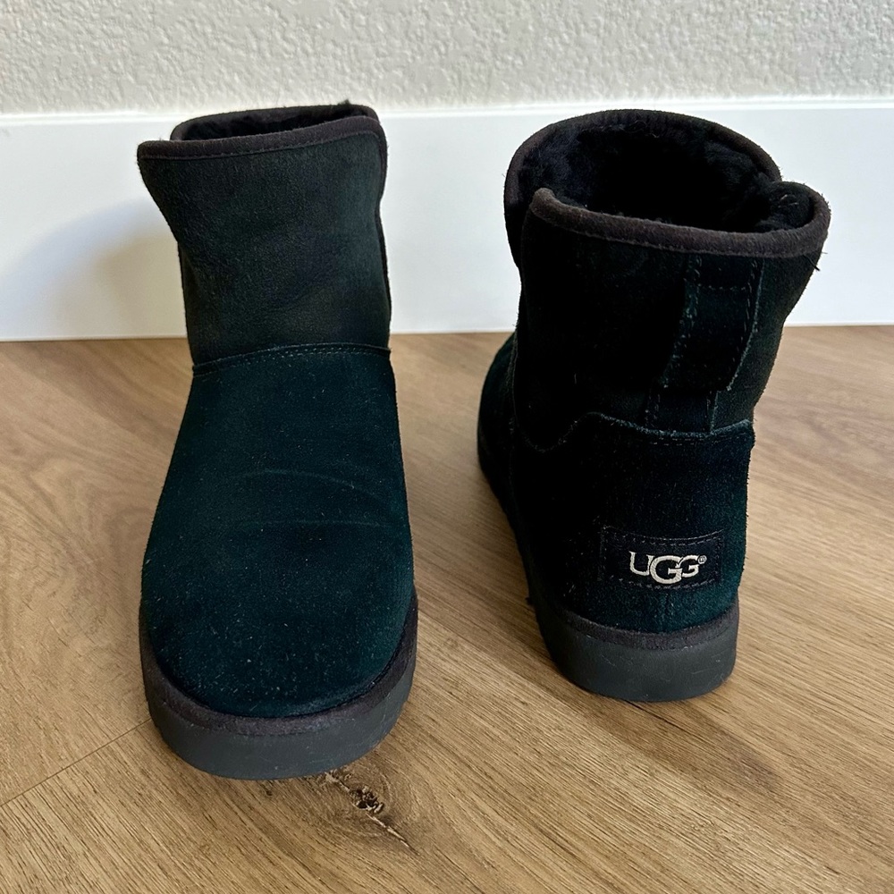 Ugg Cory short black slim boots, size 7.5